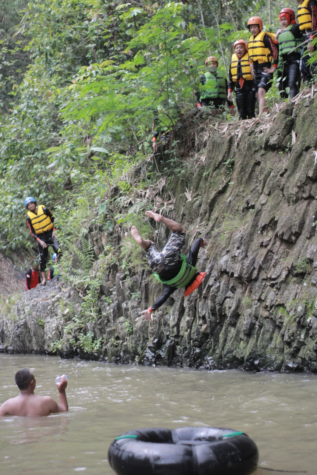 Denio Outbound Indonesia - Denio Outbound Indonesia - River Tubing 01